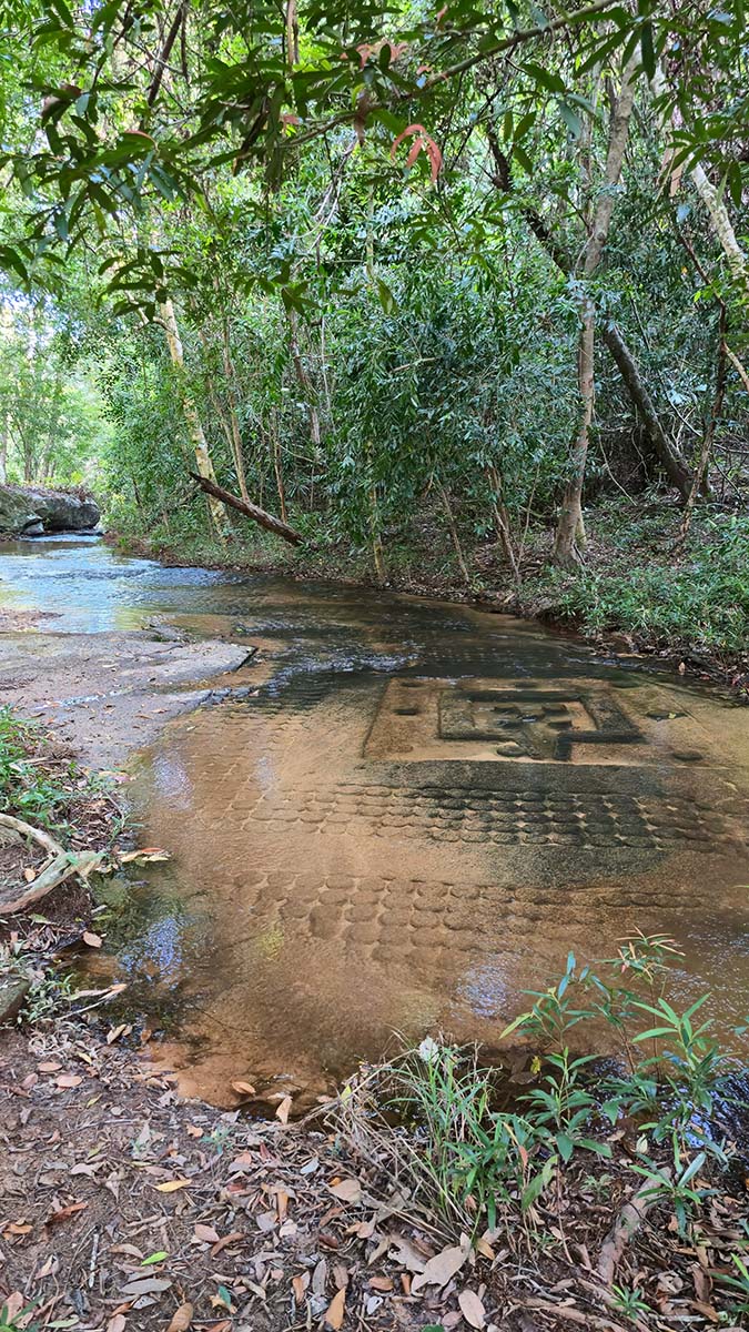 Kambodża, Rzeka 1000 Lingów